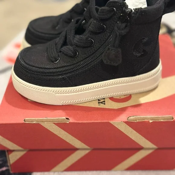 Billy Kids Black High-Top Sneakers - Picture 3 of 7